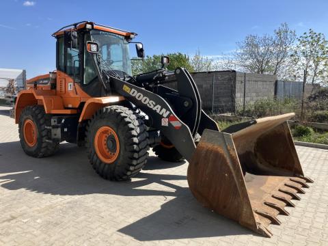 Doosan DL280-5 derékcsuklós homlokrakodógép