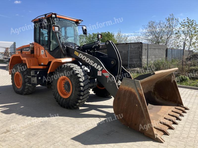 Doosan DL280-5 derékcsuklós homlokrakodógép
