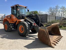 Doosan DL280-5 derékcsuklós homlokrakodógép