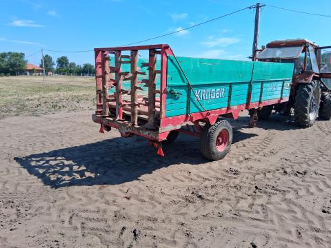 Krüger H4 tip 5,5 tonnás 4 állópörgős trágyaszóró