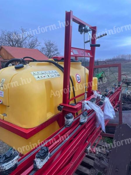 Szántóföldi permetező 600 L / 12 m