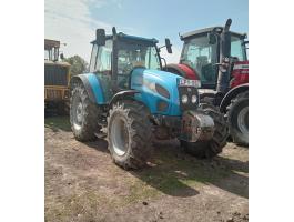 Landini Vision 100, 9500 üzemórával,  2 db új első gumival,  2010-es évjáratú
