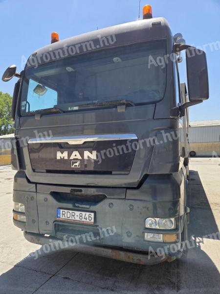 MAN TGX 18.400 kamion (nyerges vontató)