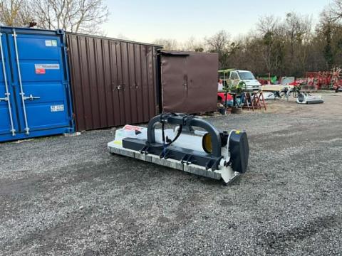Aardenburg Alpha XL Super Plus 2400 kalapácsos szárzúzó hidraulikus