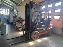 Eladó Linde gázos targonca 3t / 3 tonna teherbírás H30T-03 gázos