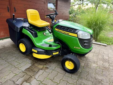 John Deere X135R fűnyíró traktor