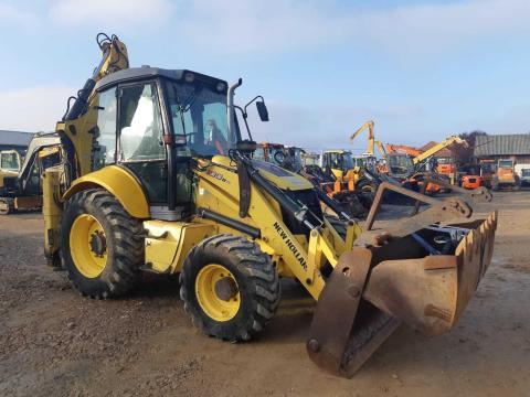New Holland B100 B kotró rakodó kombigép