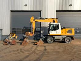 Liebherr A920 Litronic / 2013 / 16 300 üzemóra / Lízing 20%-tól
