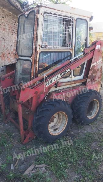 Gehl 4600 kisgép motorhibával eladó