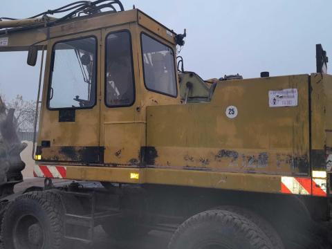 Caterpillar 212 Bft forgórakodó