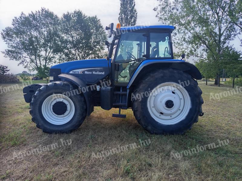 Eladó New Holland TM175