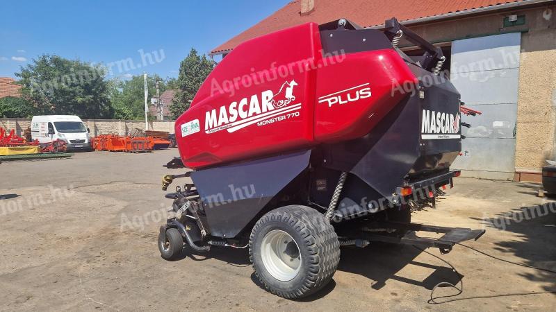 Mascar Monster 770 Plus bálázó,  24.000 bála