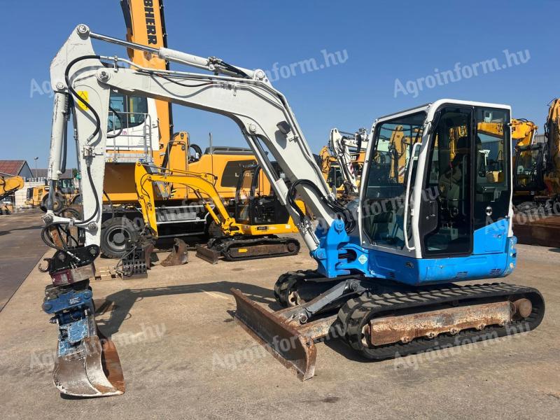 Takeuchi TB260 / 2015 / 4 260 üzemóra / Lízing 20%-tól