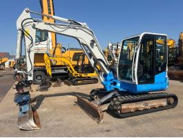 Takeuchi TB260 / 2015 / 4 260 üzemóra / Lízing 20%-tól