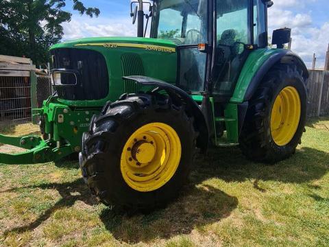 John Deere 6320-as traktor eladó