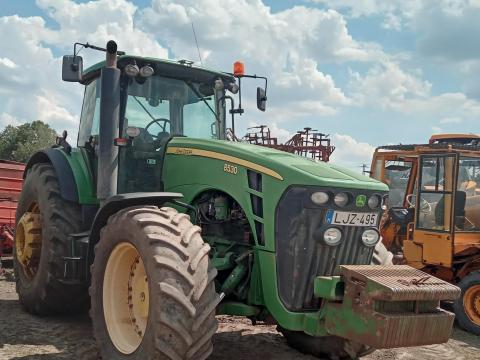 John Deere 8530-as,  2009-es évjáratú,  360 LE,  17000 üzemórával