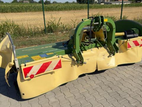 Krone EasyCut F 320 M frontkasza készleten Krone EasyCut F 320 M frontkasza készleten