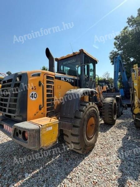 Hyundai HL 757-9 / 2020 / 9 800 üzemóra / Lízing 20%-tól