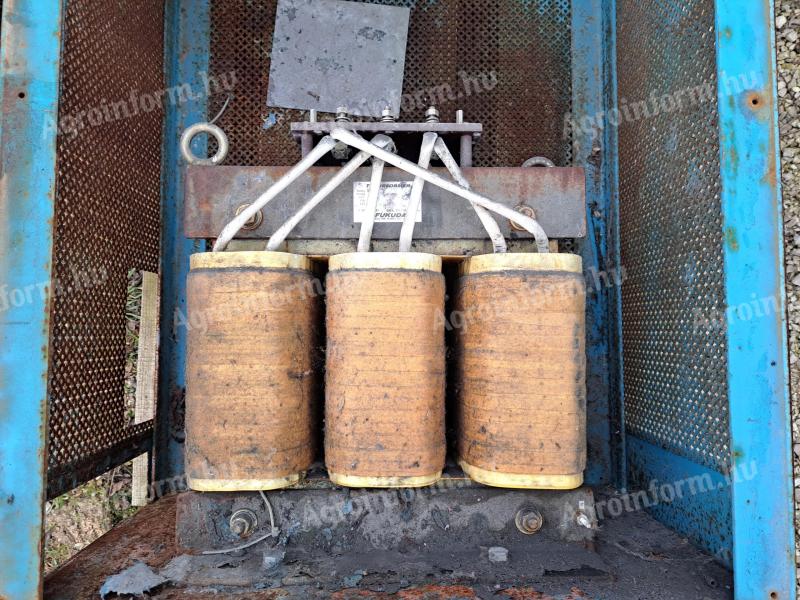 Eladó három fázisú transzformátor trafó Pri 480 v Sec 200 Volt 27 Kva