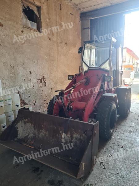 Atlas AR45 homlokrakodó eladó