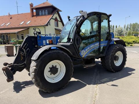 New Holland LM 7.42 Elite teleszkópos rakodó New Holland LM 7.42 Elite teleszkópos rakodó