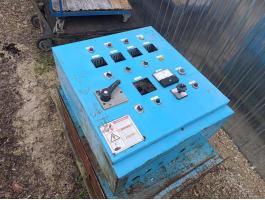 Eladó villamos kapcsoló szekrény Rittal elektromos elosztó 65x75x30