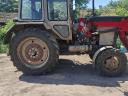 MTZ 82 a homlokrakodóval + ár