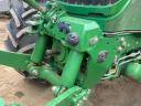 John Deere 6195R prémium traktor RTK -val,  ápolókerékkel