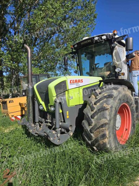 CLAAS XERION 3300
