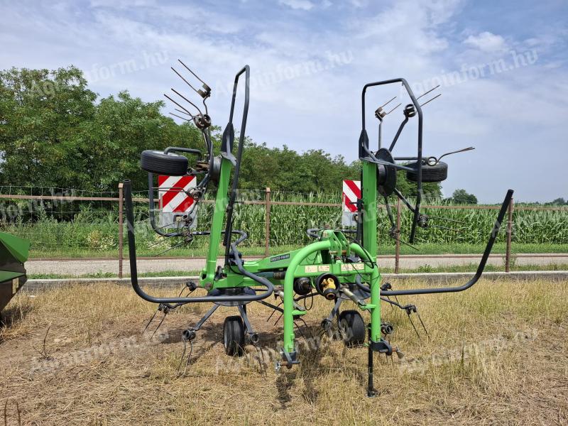 Eladó 2015-ös Deutz–Fahr Condimaster 5521 rendkezelő, rendterítő összes tartozékával