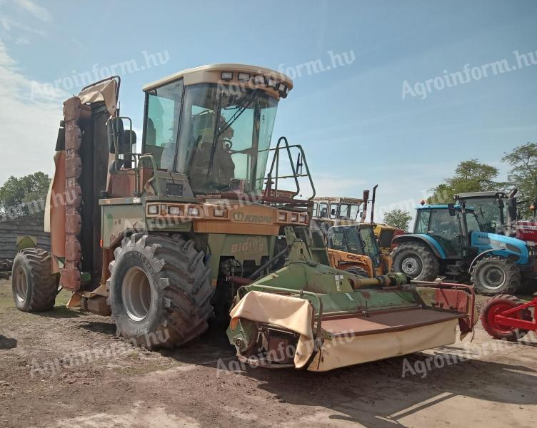 Krone Big M II. 2005-ös évjáratú fűkasza+3 db szárzúzó adapter