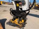 Liebherr A913 Compact + Engcon Rototilt gumikerekes kotró