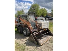 Locust 752 csúszókormányzású rakodó bobcat