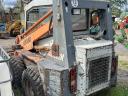 Locust 752 csúszókormányzású rakodó bobcat