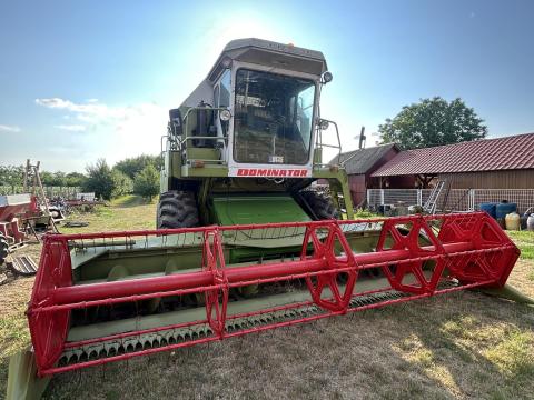 Claas Dominátor 106