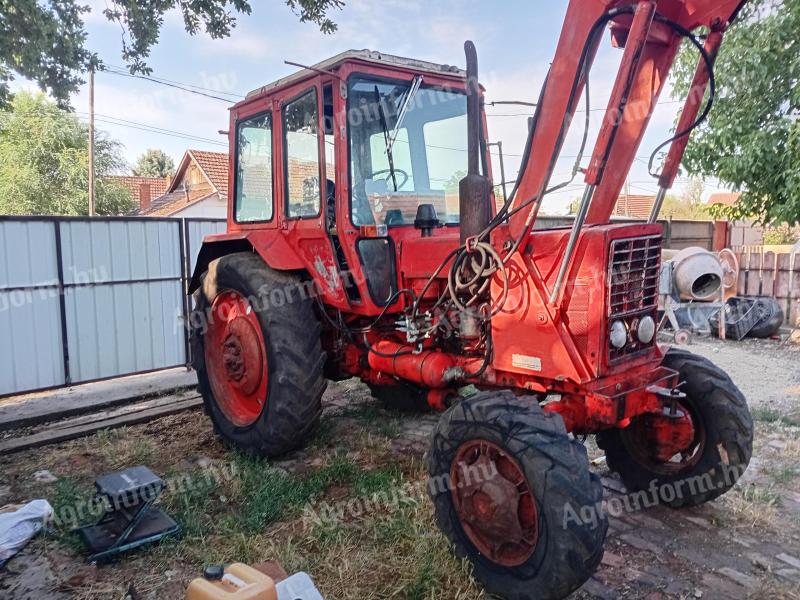 MTZ 82 traktor rakodó nélkül eladó