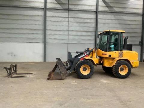 Volvo L 30 G / 2014 / 4 082 üzemóra / Lízing 20%-tól Volvo L 30 G / 2014 / 4 082 üzemóra / Lízing 20%-tól