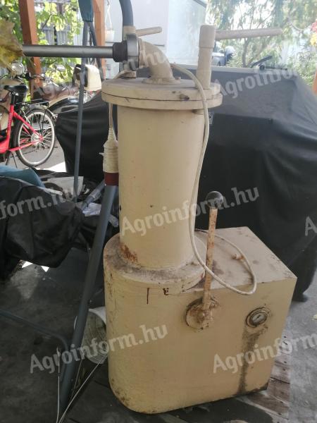 Kolbásztöltő gép 11 kg-os