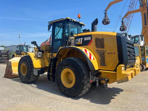Caterpillar 966M / 2017 / 9 712 üzemóra / Lízing 20%-tól