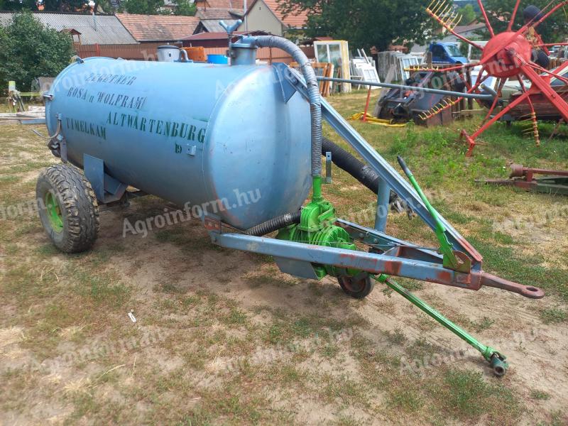 Szippantó 2200 l