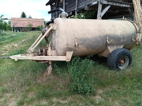 3.000 l tartálykocsi (lajtoskocsi)
