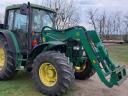 John Deere 6400