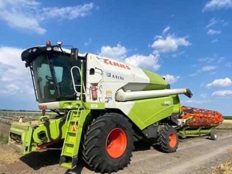 Claas Tucano 440 kombájn – megkímélt, gyári állapot Claas Tucano 440 kombájn – megkímélt, gyári állapot