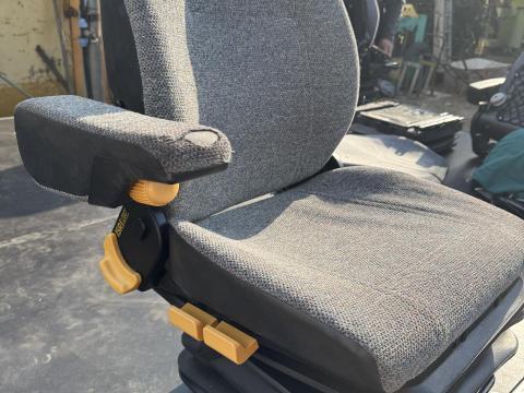 Rugózott traktor ülés Rugózott traktor ülés