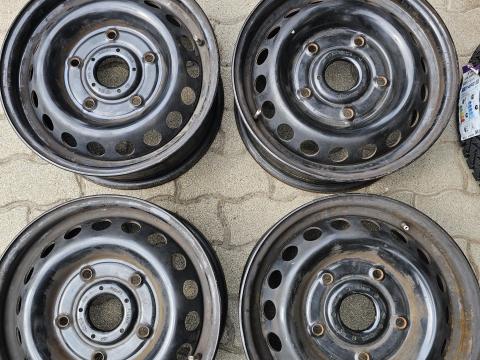 5x160 6,5x16 ET60 gyári Ford acélfelni akció 5x160 6,5x16 ET60 gyári Ford acélfelni akció