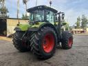 Claas Arion 650 homlokrakodóval