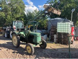 Deutz Fahr homlokrakodós traktor