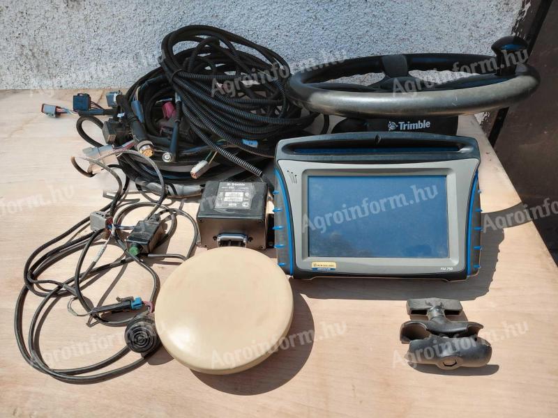 Trimble Cfx 750 New Holland Fm 750 automata kormányzás eladó
