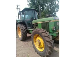John Deere 3140 traktor