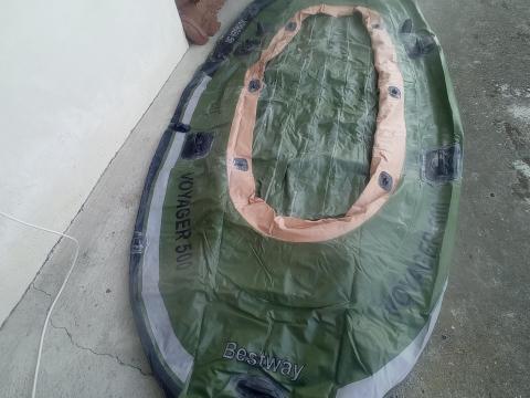 Felfújható, 3 személyes gumicsónak (Bestway Hydro Force Voyager 500) tartozékokkal eladó Kiskunfélegyházán